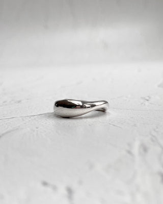 Moulded Ring Silver